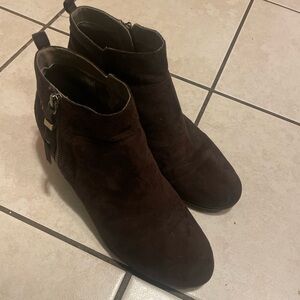 Dr. Scholl's Brown Suede Ankle Booties with Side Zip Women’s Size 10